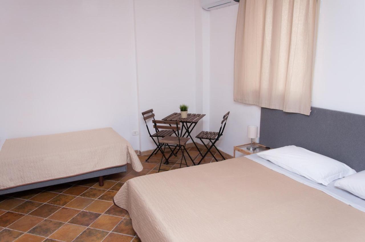 Guest House Del Lido ปอร์โต เอมเปโดเกล ภายนอก รูปภาพ
